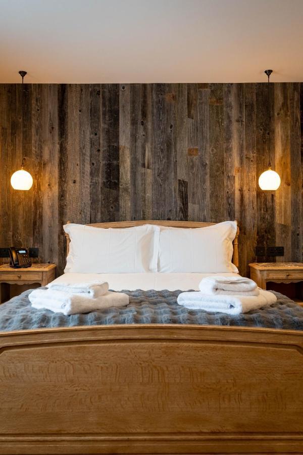 The Wishful Thinker Hotel เลนแนม ภายนอก รูปภาพ